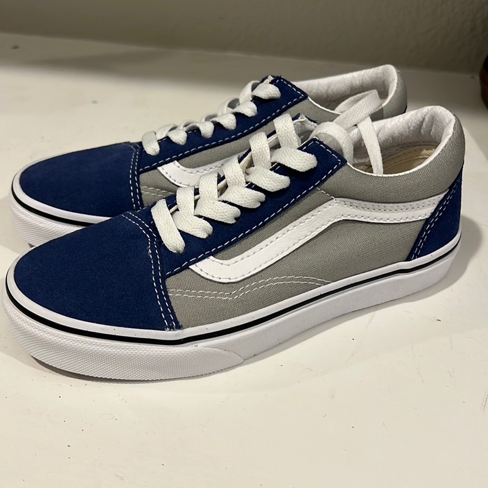 Size 2Y Vans